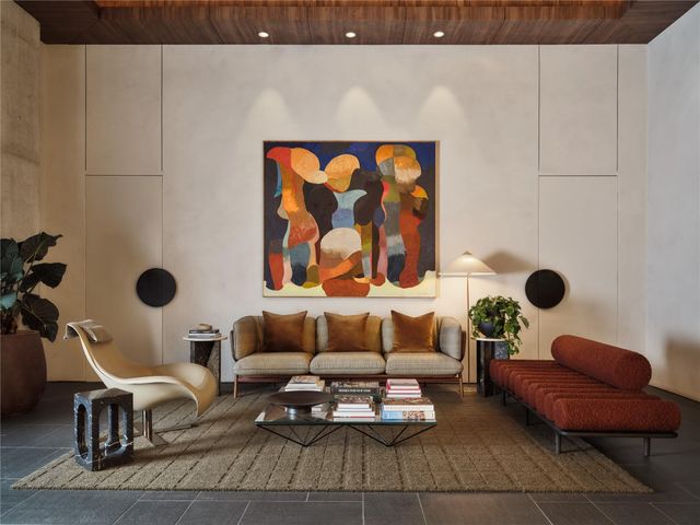 610 Davis ST 2205, Austin, TX 78701