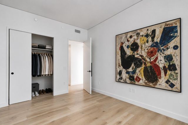 610 Davis ST 2205, Austin, TX 78701