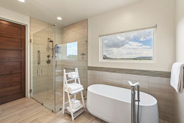 1 Valverde Court, Santa Fe, NM 87506