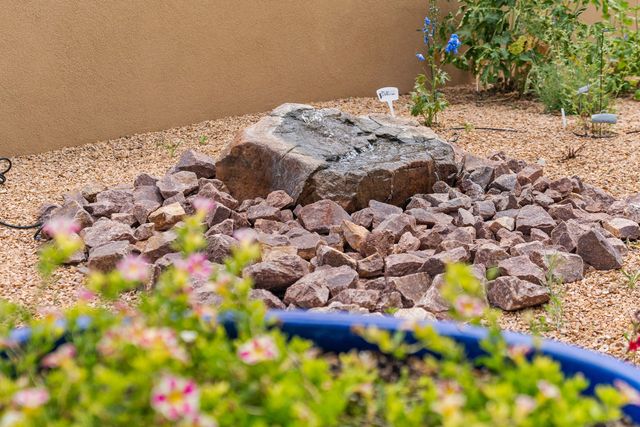 1 Valverde Court, Santa Fe, NM 87506