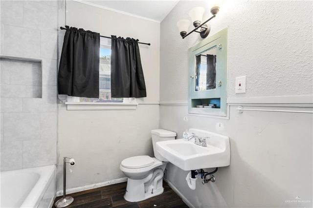 615 Iowa Street, Mercedes, TX 78570