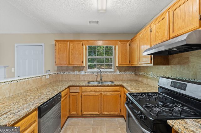 6880 Silver Maple Drive, Rex, GA 30273