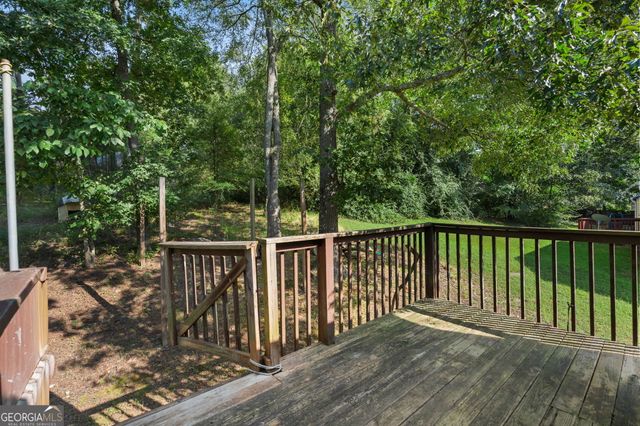 6880 Silver Maple Drive, Rex, GA 30273