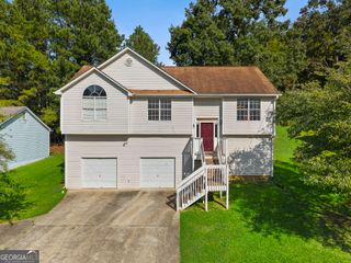 6880 Silver Maple Drive, Rex, GA 30273