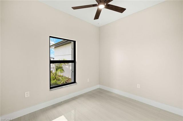 225 NE 8th TER, Cape Coral, FL 33909