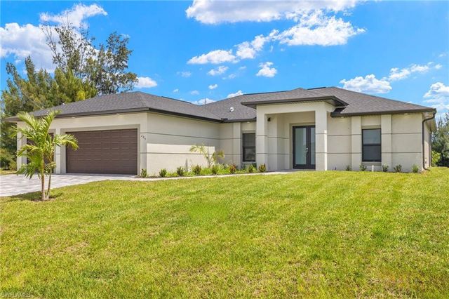 225 NE 8th TER, Cape Coral, FL 33909