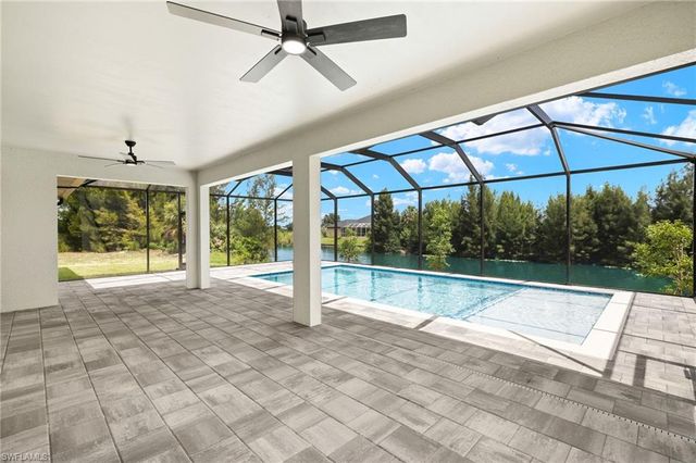 225 NE 8th TER, Cape Coral, FL 33909