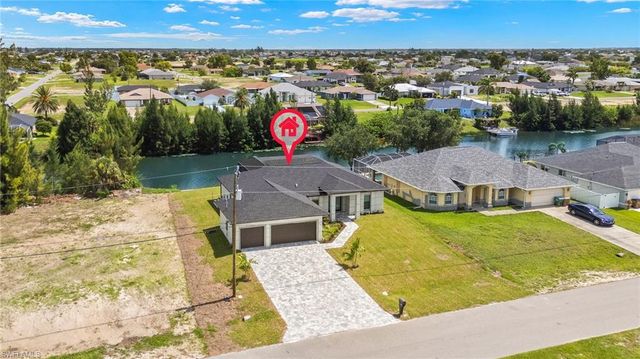 225 NE 8th TER, Cape Coral, FL 33909