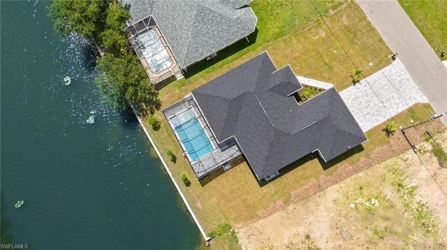 225 NE 8th TER, Cape Coral, FL 33909