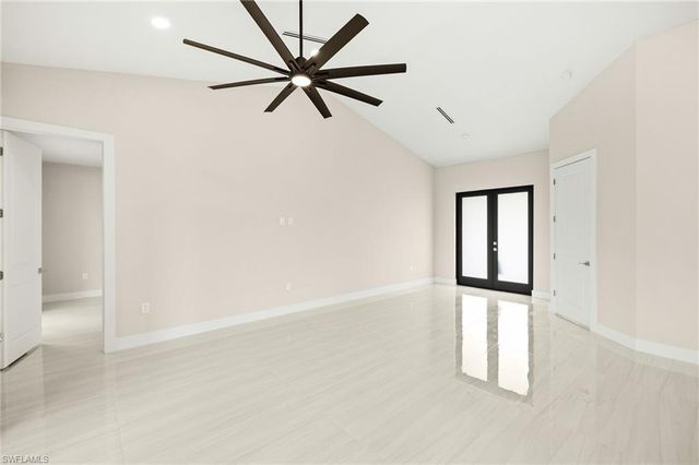 225 NE 8th TER, Cape Coral, FL 33909