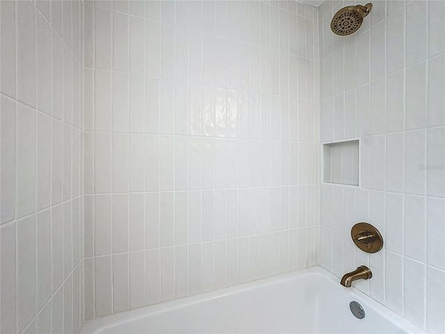 1018 DOWD AVENUE, Orlando, FL 32804