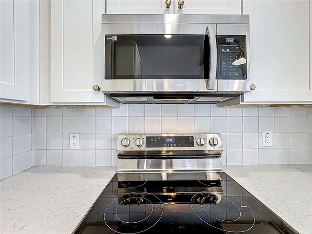 1018 DOWD AVENUE, Orlando, FL 32804