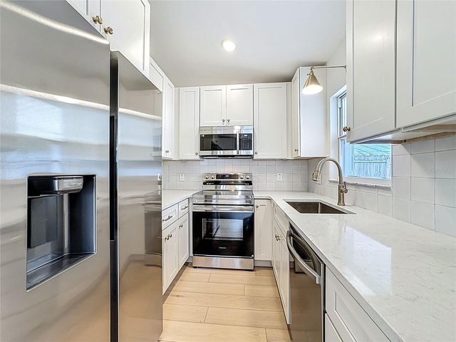 1018 DOWD AVENUE, Orlando, FL 32804