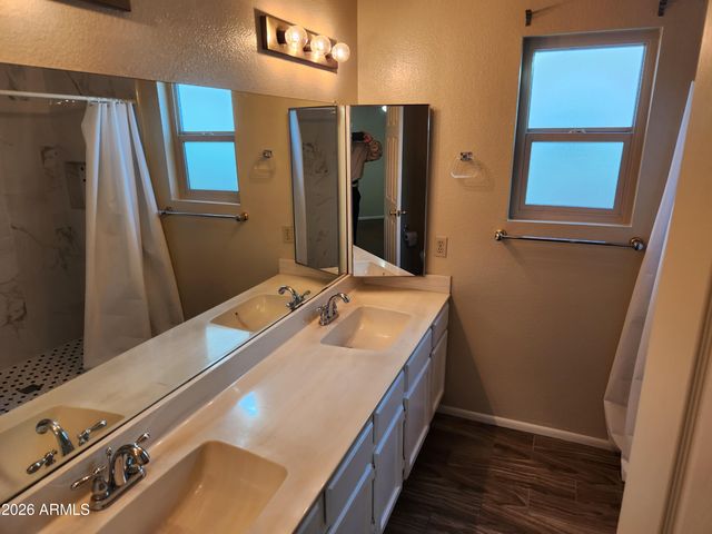 15641 N 63RD Way, Scottsdale, AZ 85254