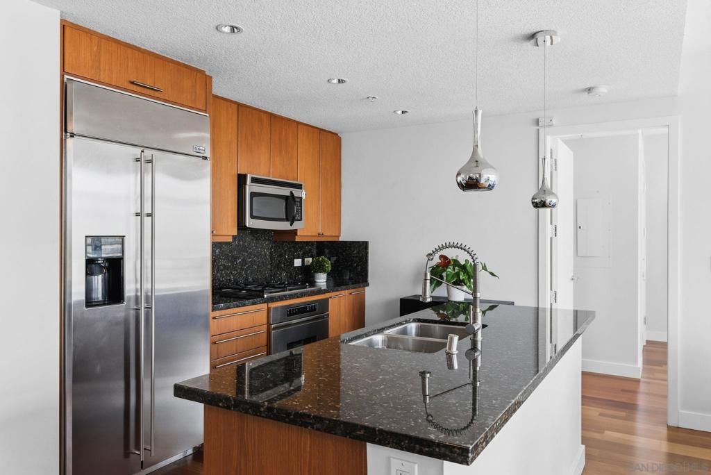 Image 10 of property listing at 1199 Pacific Hwy 2903, San Diego, CA 92101