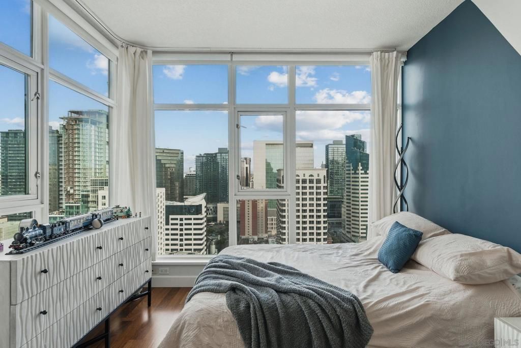 Image 21 of property listing at 1199 Pacific Hwy 2903, San Diego, CA 92101