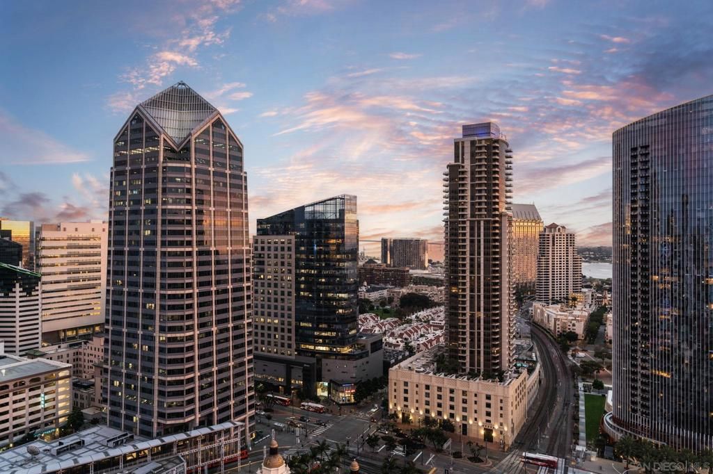 Image 26 of property listing at 1199 Pacific Hwy 2903, San Diego, CA 92101