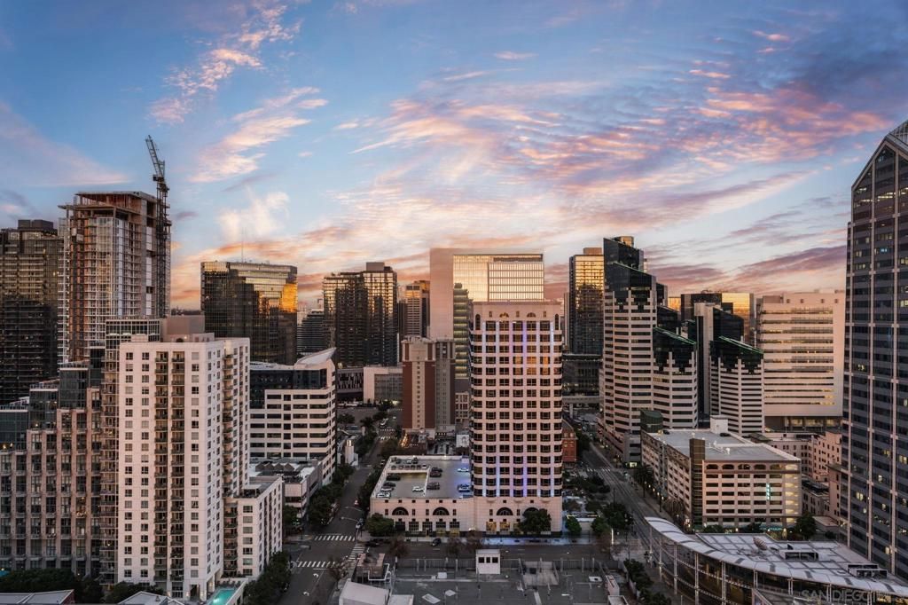 Image 27 of property listing at 1199 Pacific Hwy 2903, San Diego, CA 92101