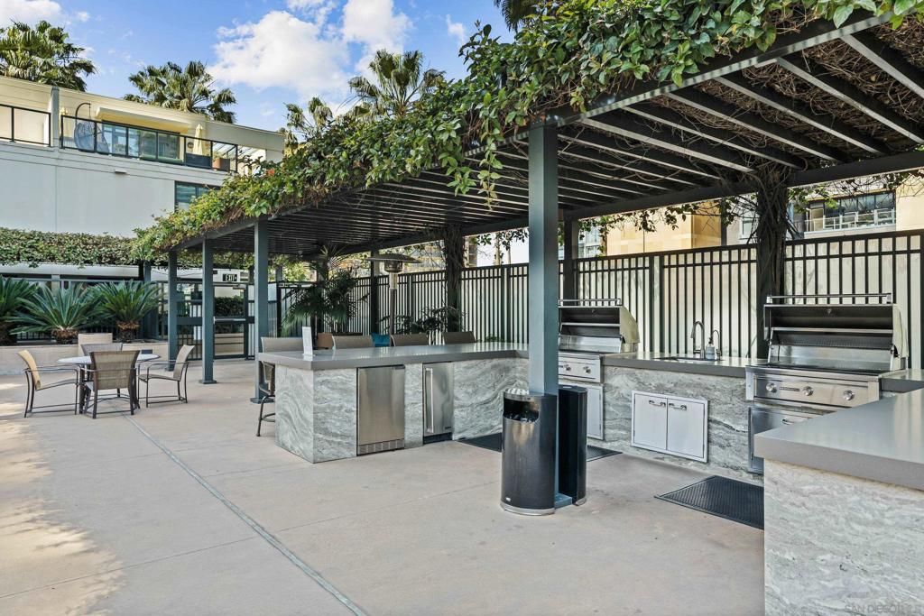 Image 33 of property listing at 1199 Pacific Hwy 2903, San Diego, CA 92101