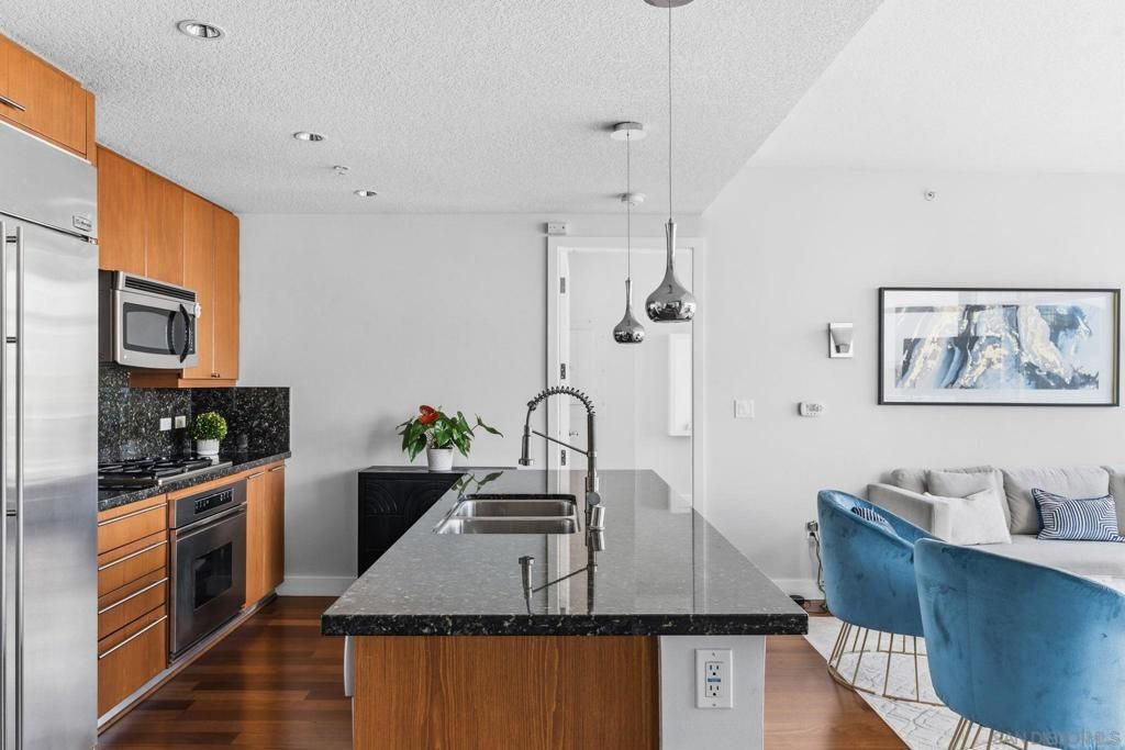 Image 9 of property listing at 1199 Pacific Hwy 2903, San Diego, CA 92101