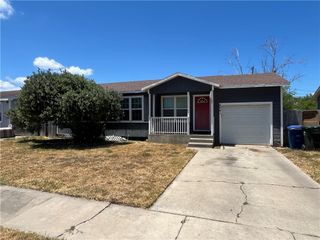 4941 Willowbrook Dr, Corpus Christi, TX 78411