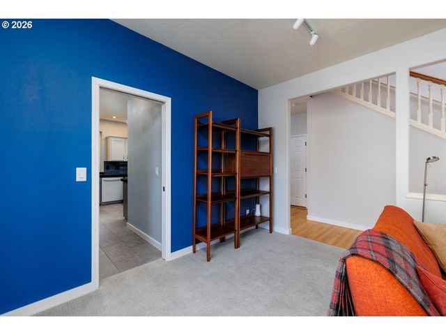 7948 Sw LELAND Dr, Beaverton, OR 97007