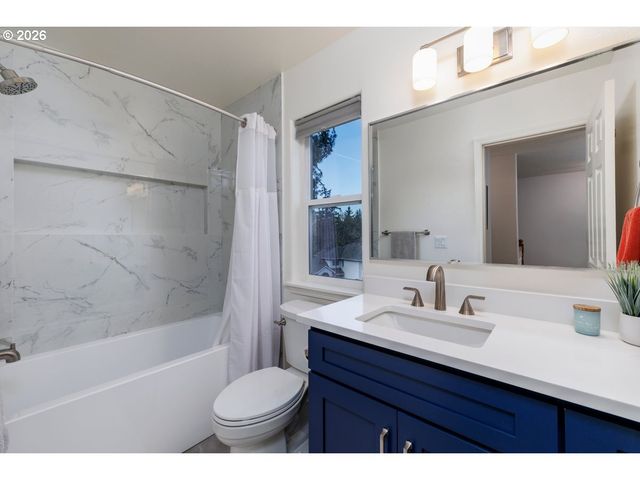 7948 Sw LELAND Dr, Beaverton, OR 97007