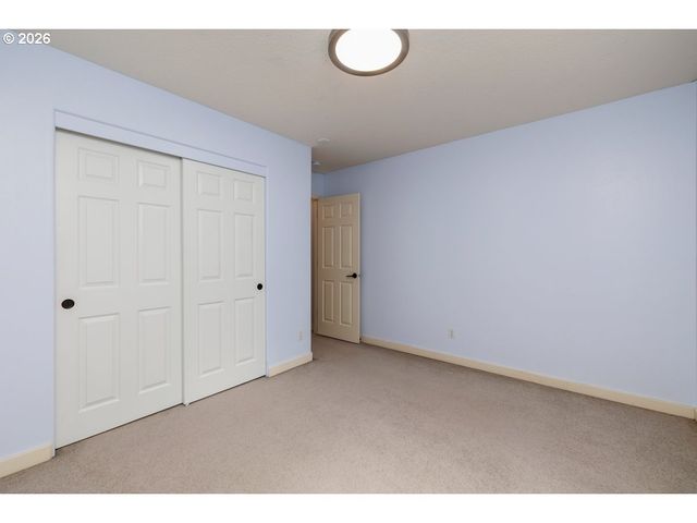 7948 Sw LELAND Dr, Beaverton, OR 97007