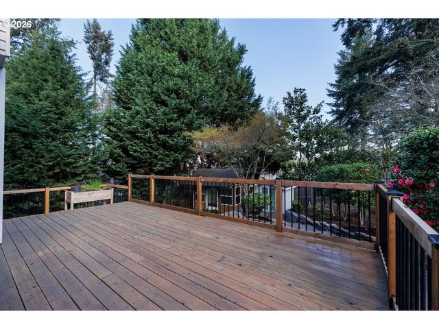 7948 Sw LELAND Dr, Beaverton, OR 97007
