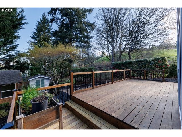 7948 Sw LELAND Dr, Beaverton, OR 97007