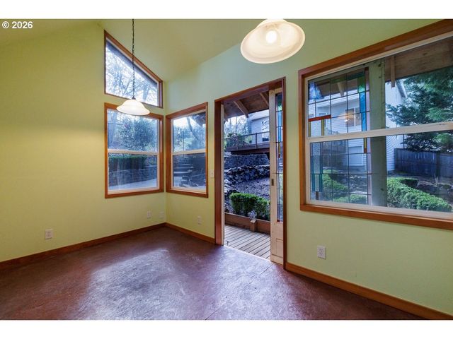 7948 Sw LELAND Dr, Beaverton, OR 97007