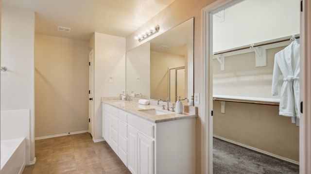 613 W Sheila Circle, Joshua, TX 76058