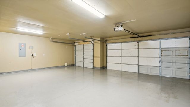 613 W Sheila Circle, Joshua, TX 76058