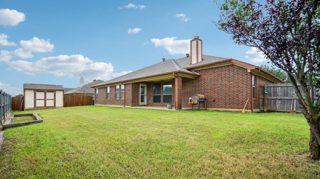 613 W Sheila Circle, Joshua, TX 76058