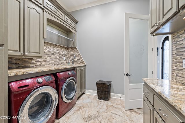 1002 Le Triomphe Parkway, Broussard, LA 70518