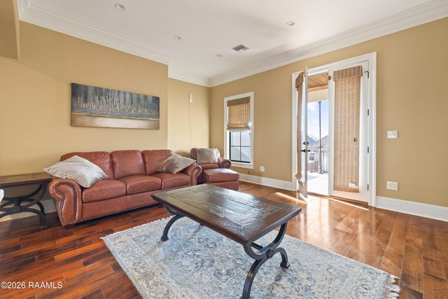 1002 Le Triomphe Parkway, Broussard, LA 70518