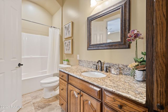 1002 Le Triomphe Parkway, Broussard, LA 70518