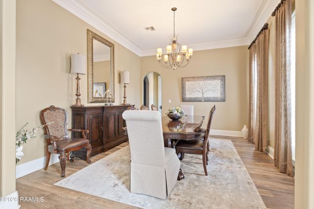 1002 Le Triomphe Parkway, Broussard, LA 70518