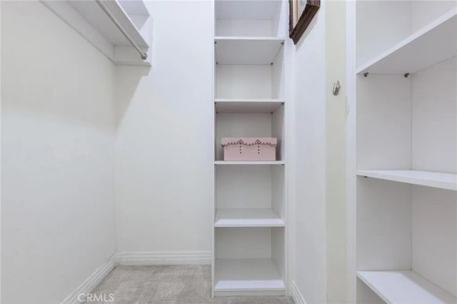 5253 Vantage Avenue 202, Valley Village, CA 91607