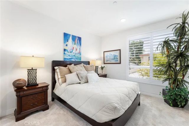 5253 Vantage Avenue 202, Valley Village, CA 91607