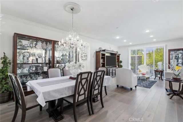 5253 Vantage Avenue 202, Valley Village, CA 91607