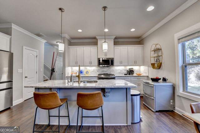 4001 Sovereign Drive, Buford, GA 30519