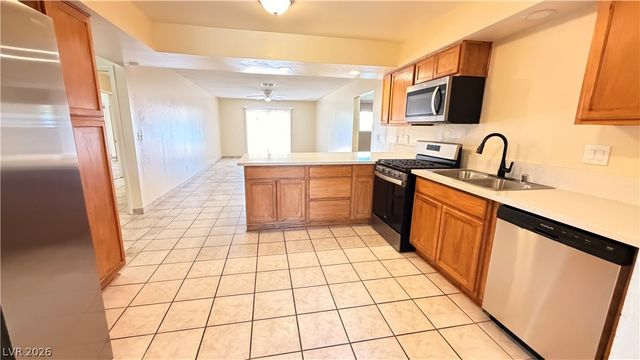3090 Desmond Avenue, Las Vegas, NV 89121