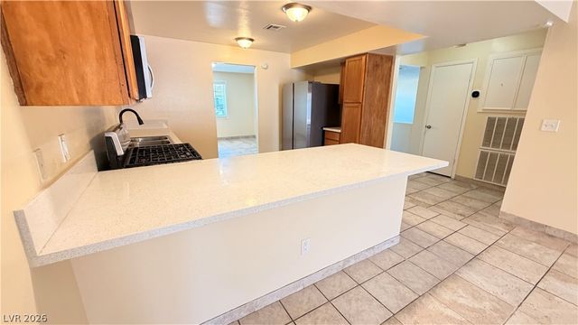 3090 Desmond Avenue, Las Vegas, NV 89121