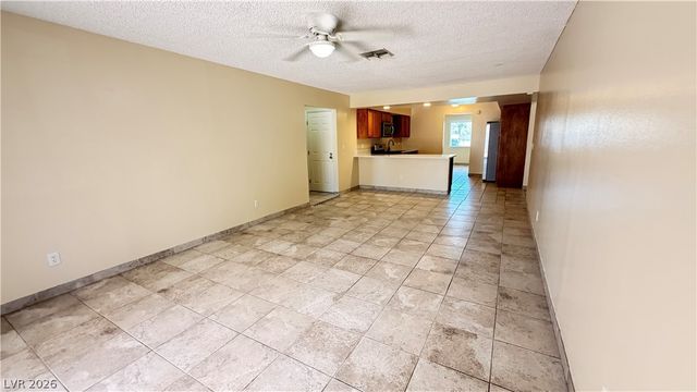 3090 Desmond Avenue, Las Vegas, NV 89121