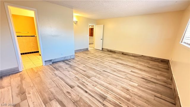 3090 Desmond Avenue, Las Vegas, NV 89121