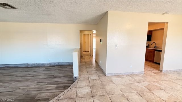 3090 Desmond Avenue, Las Vegas, NV 89121