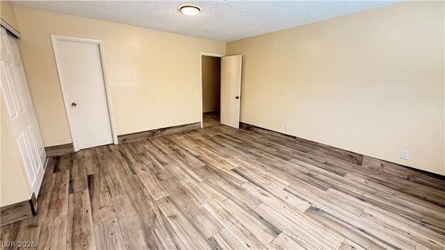 3090 Desmond Avenue, Las Vegas, NV 89121
