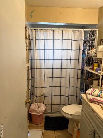 19324 Archdale Street, Detroit, MI 48235