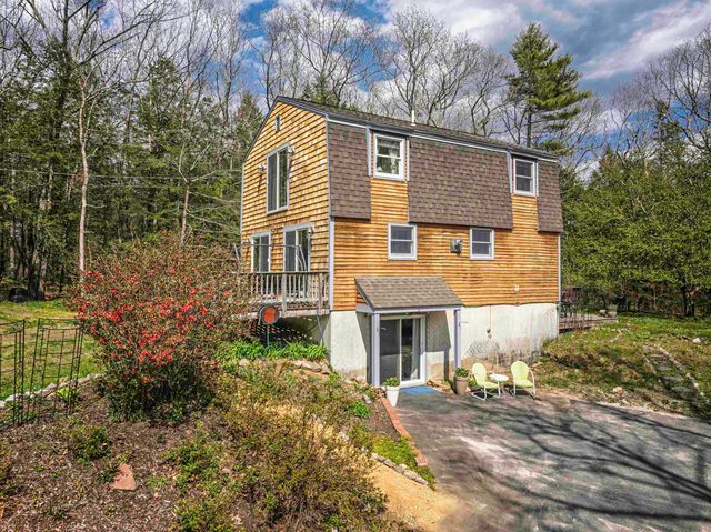 21 Brustle Road, Nottingham, NH 03290